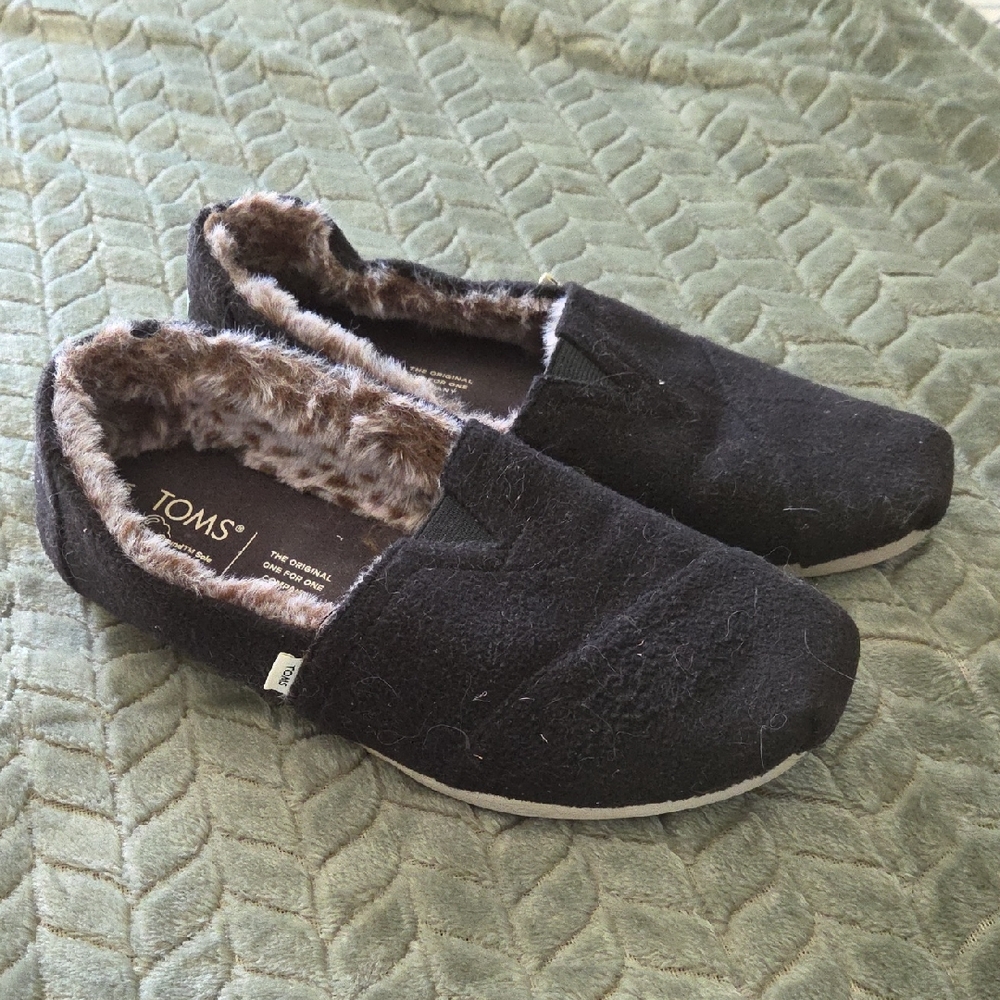Toms Black Fuzzy Lined Slip-Ons